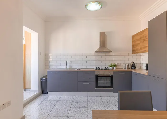 Harbour View - Large 2Br Apartment